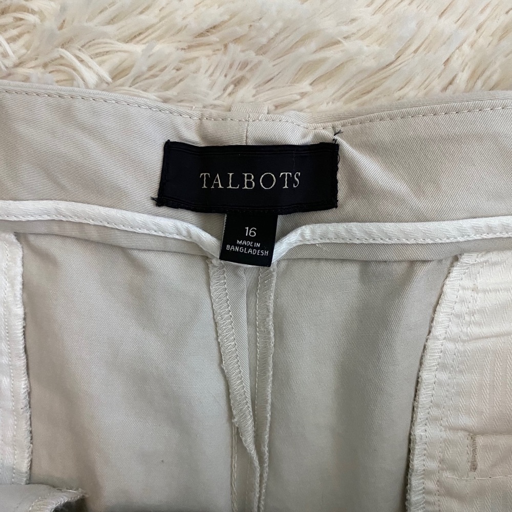 Talbots Shorts - Picture 2 of 3